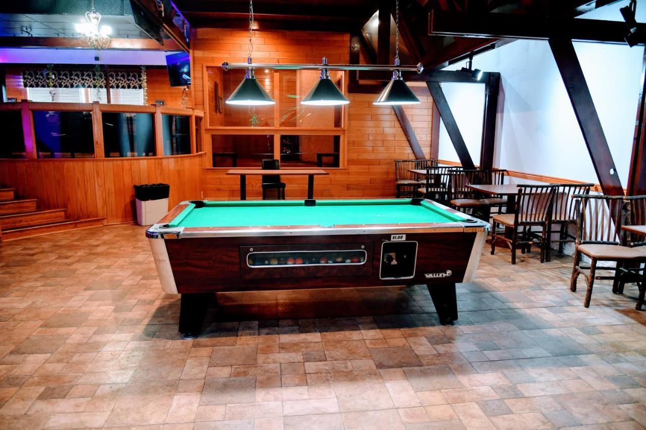 Douglas Inn And Conference Center Extérieur photo